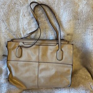Hobo Friar bag in Cream leather